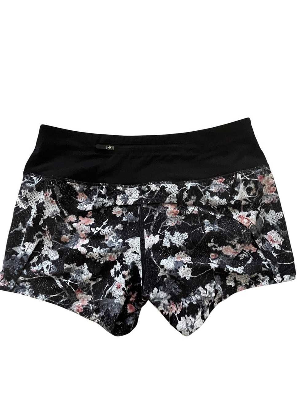 Lululemon Run Times Shorts - Picture 3 of 8
